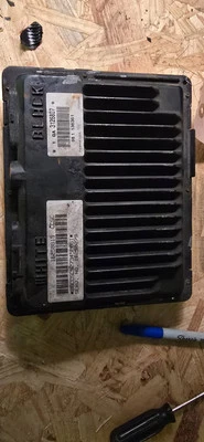 Модуль управления двигателем (ECM) 1998 Chevrolet Trailblazer 16258815 - Изображение 1 из 4