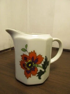 Vintage Milchkännchen weiß mit Blumenmuster Olymp Japan Achteck - Bild 1 von 5