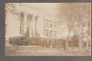 Broken Bow NEBRASKA RPPC 1913 LAND RUSH Registration CROWD Courthouse NE - Picture 1 of 3