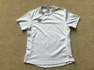 UMBRO WHITE SPORTS TOP KIDS SIZE 6 PREOWNED EXCELLENT CONDITION - Picture 1 of 3