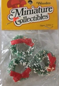 VTG Dollhouse Miniature Hand Painted Wreaths Red Bows - Picture 1 of 3