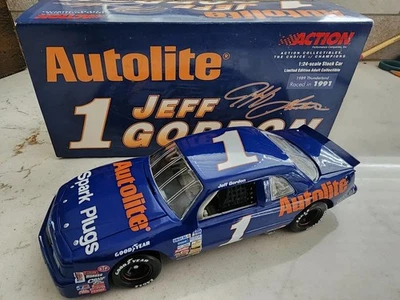 RCCA JEFF GORDON THUNDERBIRD 1/24 NMIB - Image 1 of 2