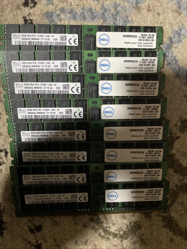 Lote de 8 Hynix 32GB 2Rx4 PC4-2133P RDIMM HMA84GR7AFR4N Memoria RAM Foto 1 de 1