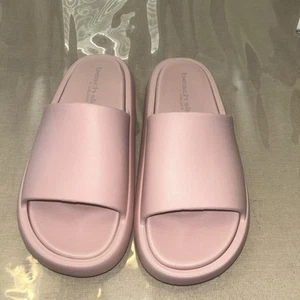 Beach Sliders - Picture 1 of 4