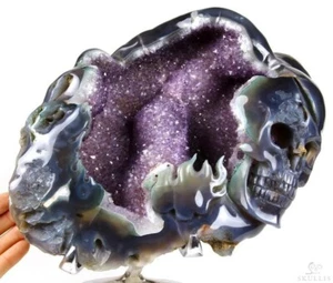 4. Februar 2015 ACSAD (Ein Kristallschädel am Tag) - Leidenschaftlich - Achat Amethyst Geode - Bild 1 von 9