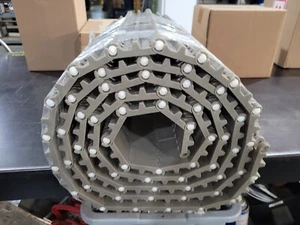 Intralox SERIE 800 Polieteno Bronceado Parte Plana 18" Ancho x 10 Pies. - Imagen 1 de 4