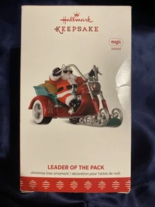 Hallmark Andenken Ornament 2017 Leader of the Pack Santa Magic Sound Song Neu aus altem Lagerbestand - Bild 1 von 12