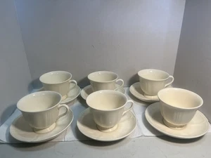 6 Sets Wedgwood Etruria & Barlaston Cremeweiß Tassen & Untertassen Queen Form 2359 - Bild 1 von 11