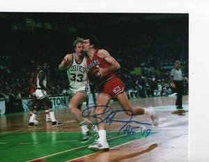 PHILADELPHIA 76ERS BOBBY JONES SIGNED 8X10 - Picture 1 of 1