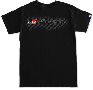 Camiseta negra de fibra de carbono GR Supra Launch Edition JDM Engine - Imagen 1 de 2
