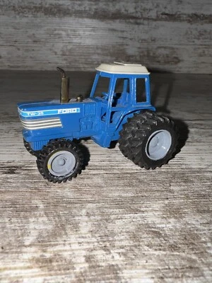 1/64 Scale Ford TW-35 4wd Tractor Light Custom Duals Ertl - Image 1 of 4