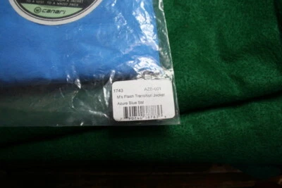 Chaqueta cortavientos Canari Transition de ciclismo manga larga con cremallera para hombre pequeña Foto 1 de 4