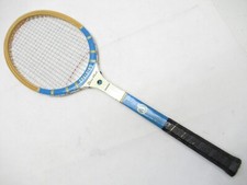 VINTAGE SPALDING "DORIS HART MONOGRAM" WOODEN TENNIS RACQUET. ANTIQUE / DISPLAY
