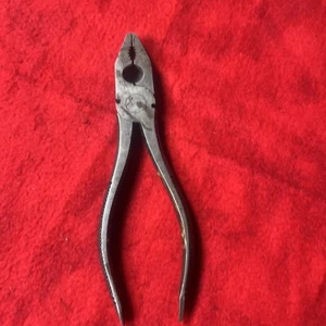 VINTAGE (UNBRANDED) LINEMAN PLIERS KNURLED HANDLES - RARE TOOL (k18) - Picture 1 of 10