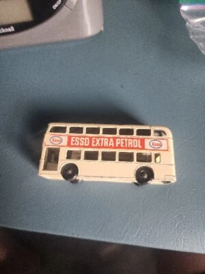复古 20 世纪 60 年代莱斯尼火柴盒戴姆勒巴士 Esso Petrol 双层巴士 #74 — 第 1/4 张图片