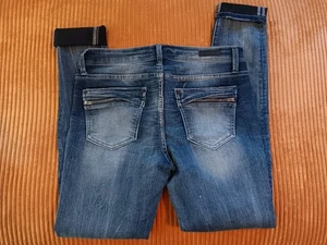 Skinny-Damenjeans Schnalle schwarz Passform 53 Knöchelmanschetten blau Größe 29 x 32 EUC (Ji) - Bild 1 von 8