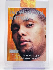 TIM DUNCAN 1998-99 SKYBOX PREMIUM BASKETBALL INTIMIDATION NATION Q1219 - Picture 1 of 2
