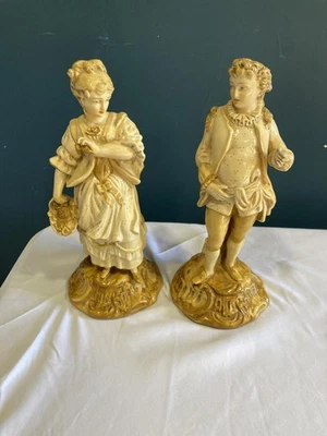 Estatuillas de pareja de porcelana vintage - decoración estilo rococó Foto 1 de 4
