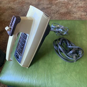 VINTAGE SUNBEAM HAND MIXER Mixmaster 5 Speed Yellow Brown Tested WORKS GREAT - Picture 1 of 9