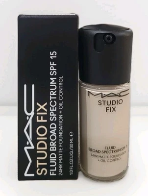 MAC STUDIO FIX FLUID  SPF 15 24HR Matte Foundation+Oil Control-NC5- NEW in BOX - Image 1 of 4