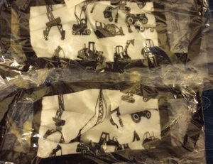 New Unused Children's Cloth Mask (Set Of 2) - Picture 1 of 5