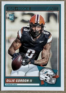 2025 PANINI SCORE OLLIE GORDON II ROOKIE RC #10 NM+ OSU COWBOYS/MIAMI DELPHINS - Foto 1 di 2