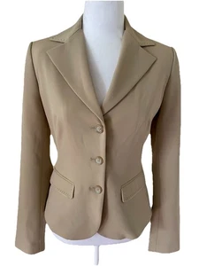 Tahari Women’s Size 4 Vintage Cream Colored 3 Button Blazer - Picture 1 of 8