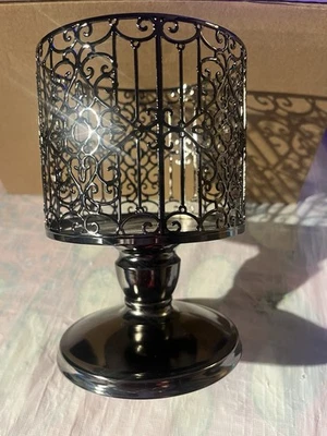 BATH & BODY WORKS PUERTA ORNAMENTADA PEDESTAL GRANDE 3 MECHAS CANDELABRO FUNDA 14,5 OZ Foto 1 de 4