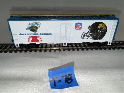 NFL Jacksonville Jaguars Mantua Collections 733-829 Heavy 41' Steel Reefer Car - Image 1 of 4