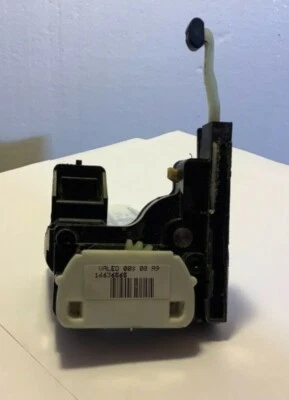 Привод замка левой двери для GMC Yukon 2000-2006 годов выпуска 16636565 от оригинального производителя 25664288 - Изображение 1 из 4