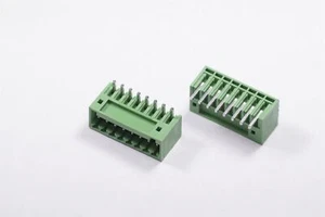 Lot of 2 x 8745379 RS PCB Terminal Block 2.5mm 8 Pos 1 Level RA Plug-In Green - Picture 1 of 1