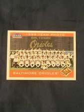1999 Baltimore Orioles Team Photo Fleer Tradition #300 MLB