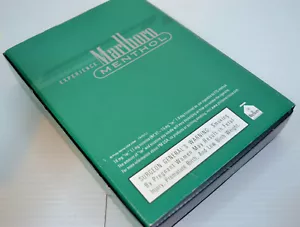 Marlboro Menthol Domino Set 2006 NEW Factory Sealed - Picture 1 of 7