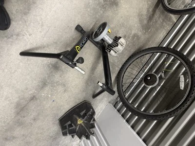 CycleOps Fluid2 Indoor Trainer And Special Tire/Rim. - Image 1 of 4