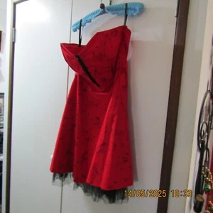 Size XXL Ladies Lip Service Strapless Red Dress With Black Lace Under Skirt - Picture 1 of 11