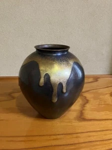 Gyokusendo Traditional Japanese Hammered Bronze Vase Handcrafted Metalwork - Picture 1 of 10