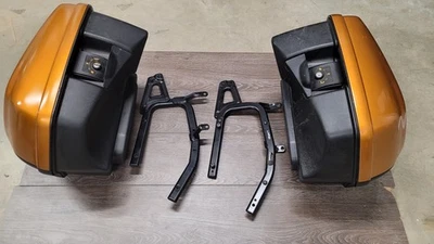 Ducati ST4S 2002 alforjas laterales completas con soportes Foto 1 de 4