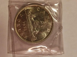 1935 CANADA SILVER DOLLAR, EXTREMELY NICE - Picture 1 of 2