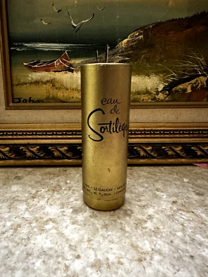 Eau De Sortilege 1 fl. Oz. Parfum Splash von Le Galion (neu mit Karton) - Bild 1 von 2