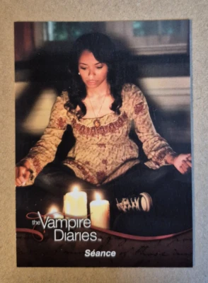 Tarjeta coleccionable The Vampire Diaries temporada uno #34 Cryptozoic 2011 "Seance" Foto 1 de 2