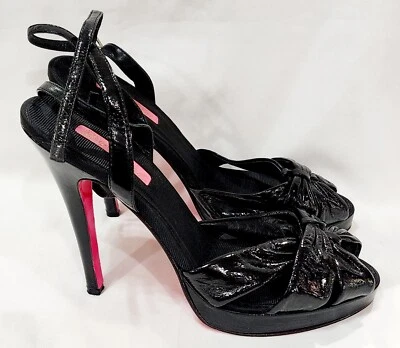 Betsey Johnson 黑色专利皮革蝴蝶结踝带高跟鞋细高跟鞋 9 M 女式二手 — 第 1/4 张图片