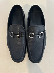 Salvatore Ferragamo Mocassino Uomo Grandioso Bit Nero Pelle Ciottolata Taglia 9 D - Foto 1 di 11