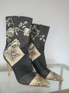 Roberto Cavalli Botas Tacón Brocado, Rosa Estampado Floral Negro y Dorado Talla 39 US 7 - Imagen 1 de 12