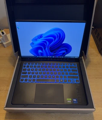 HP OMEN - Transcend 14" 120Hz 3K OLED Intel Core Ultra 9-285H 32GB RTX 5070 1TB - Image 1 of 4