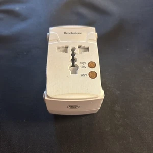 Brookstone Universal Adapter - Bild 1 von 9