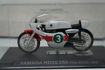 BICICLETA DE CARRERAS IXO / DEA 1968 YAMAHA RD05 250 - PHIL READ - MODELO ESCALA 1/24 Foto 1 de 4