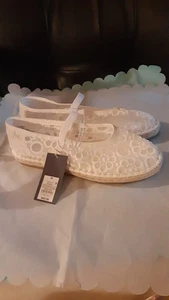 Universal Thread Damen Blumen Spitze Espadrille Ballerinas ─ weiß Größe 10 neu  - Bild 1 von 11