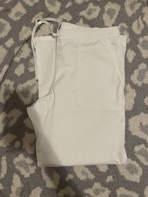 NEW Women’s Cherokee Women’s Workwear Scrub Bottom PETITE Medium White NWOT - Image 1 of 4