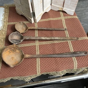 (#317). 3 Vintage Gusseisen Blei Schmelzen Schmelztiegel Schellen - geteilt Ausgießer - Bild 1 von 19