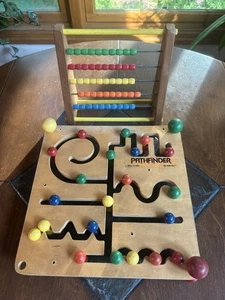Vintage Pathfinder Holzpuzzle Labyrinth pädagogisches Spielzeug & Sandberg Holz Abakus - Bild 1 von 8